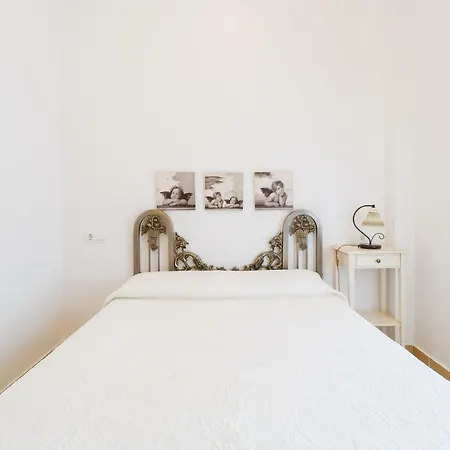Bonito En Campo De Golf Con Piscina Apartamento